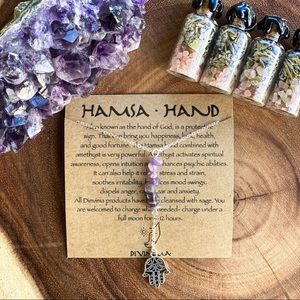 Hamsa hand protection necklace amethyst